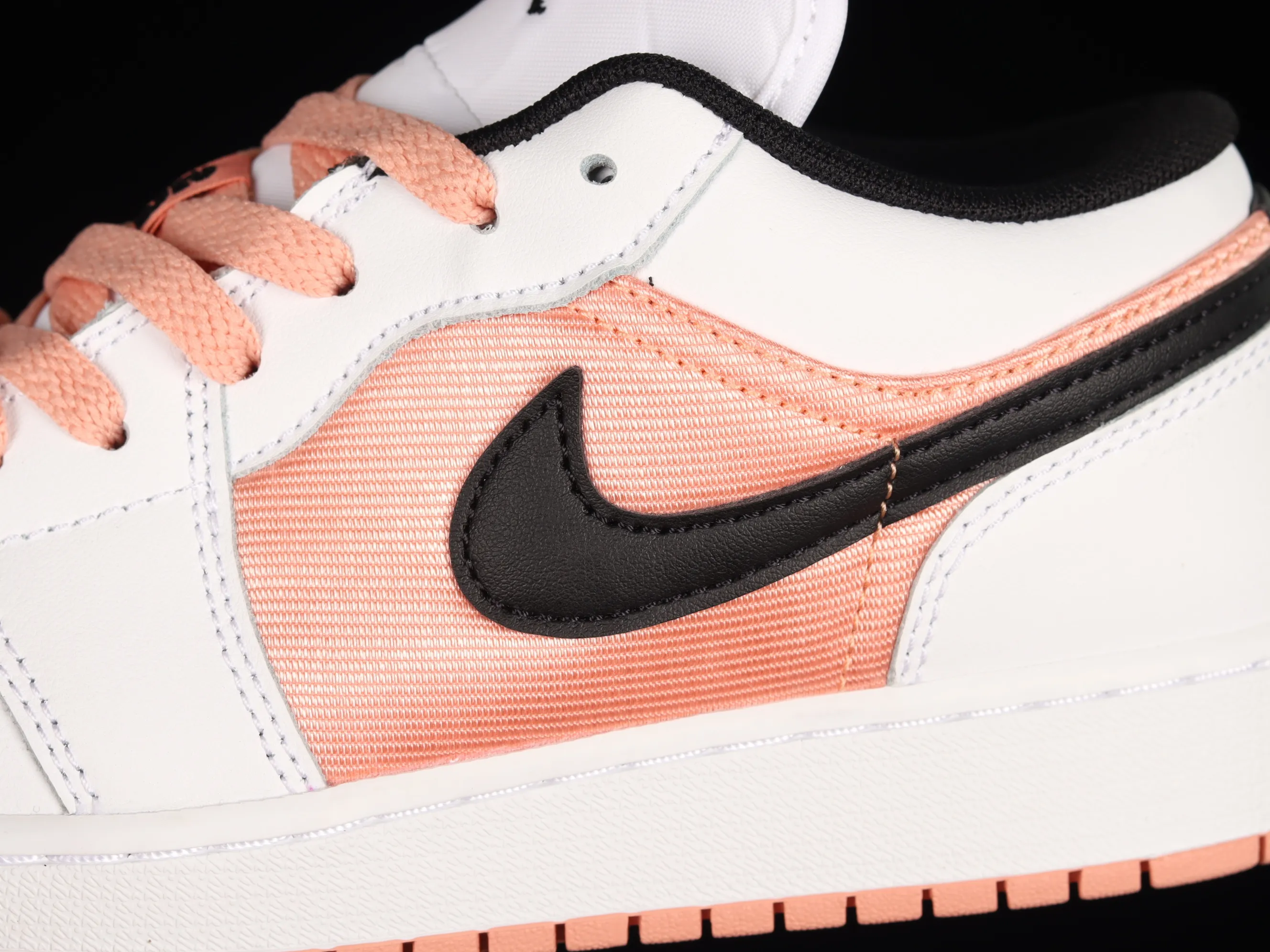 All categories Air Jordan Jordan series basketball shoes Air Jordan 1 Low G version pure original Air Jordan 1 Low AJ1 Joe 1 white and black powder low-top cultural leisure sports sneakers DM8960-801